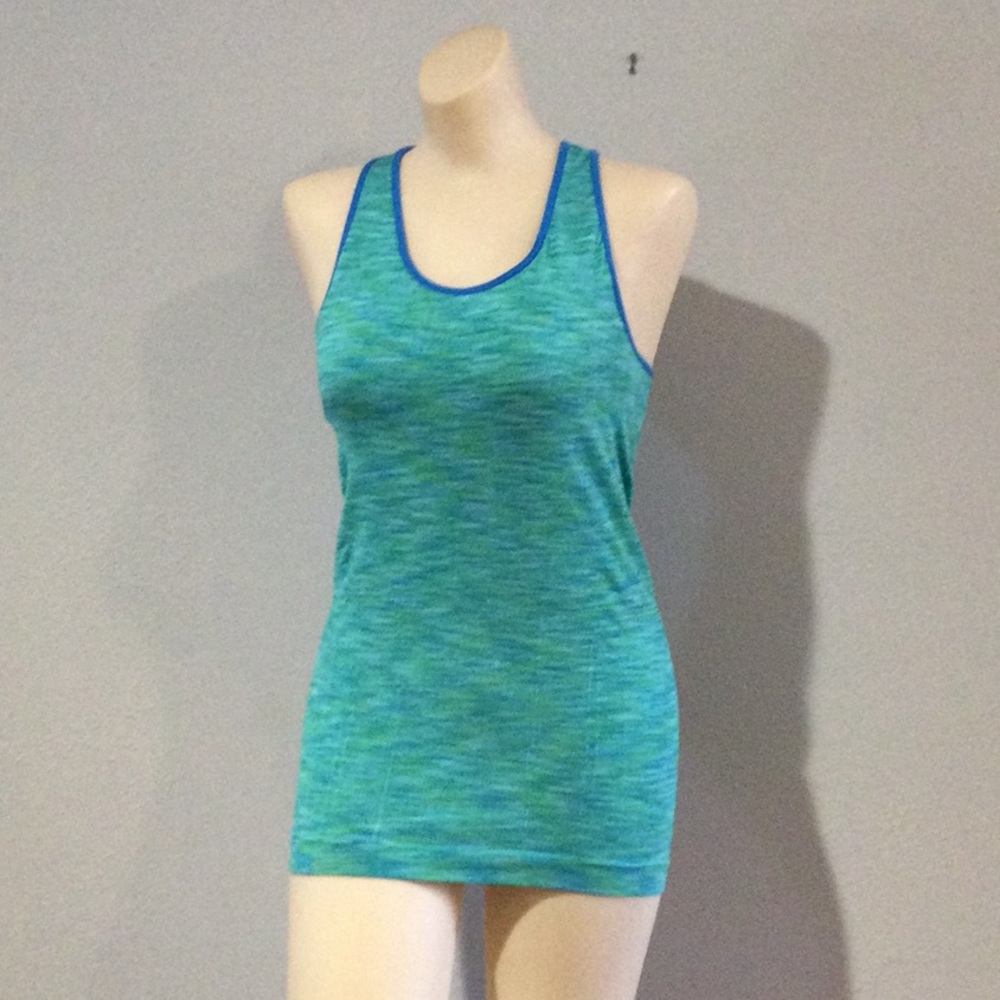 Climawear Seamless Razorback Built in Bra Workout Tank Size L